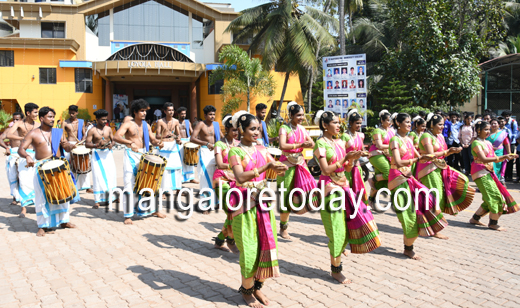 Traditional da...
